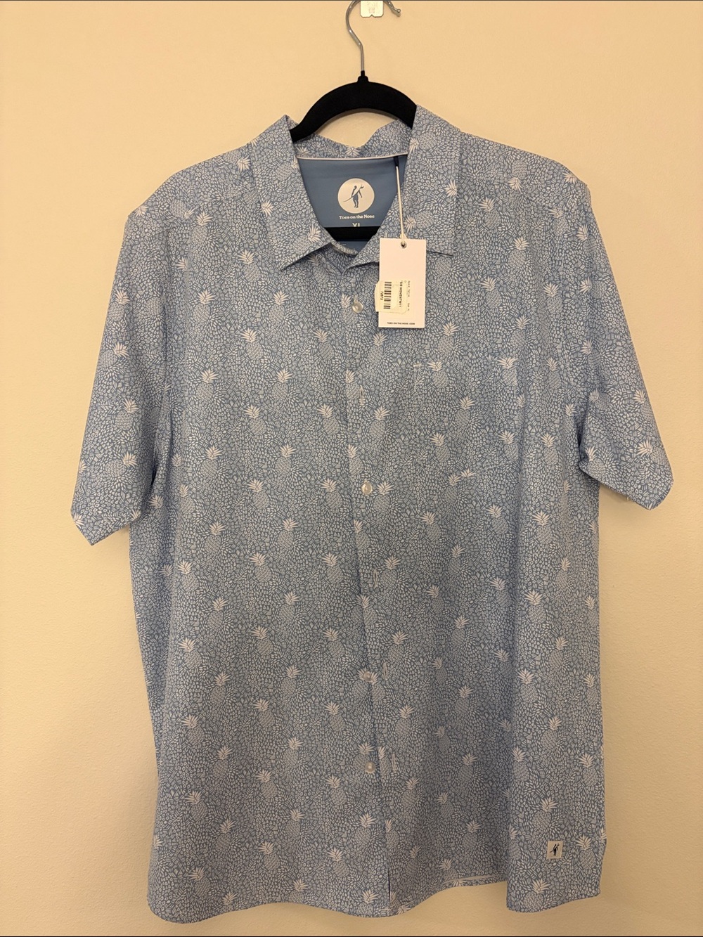 NWT Toes on the Nose Light Blue Short-Sleeve Button-Up Shirt - Tropical Print